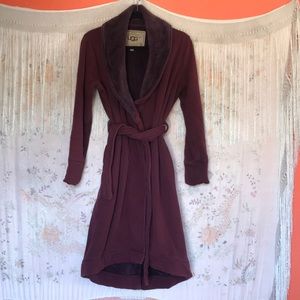 UGG Bathrobe Burgundy Medium